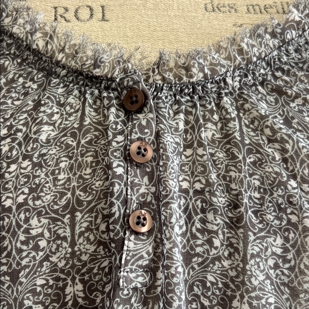 Armani Exchange Gray Flowy Patterned Sleeveless S… - image 3